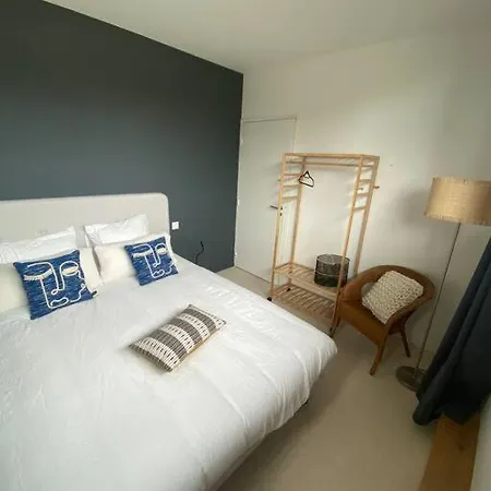 Maison D'architecte Decoree Avec Soin Ла-Боль-Эскублак